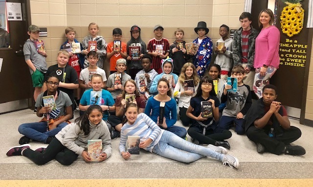 #PawsforReading | Richmond Hill Middle School